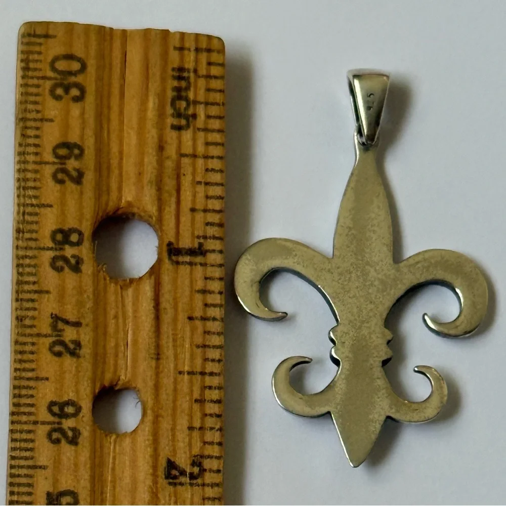 925 Silver fleur de lis pendant unisex
